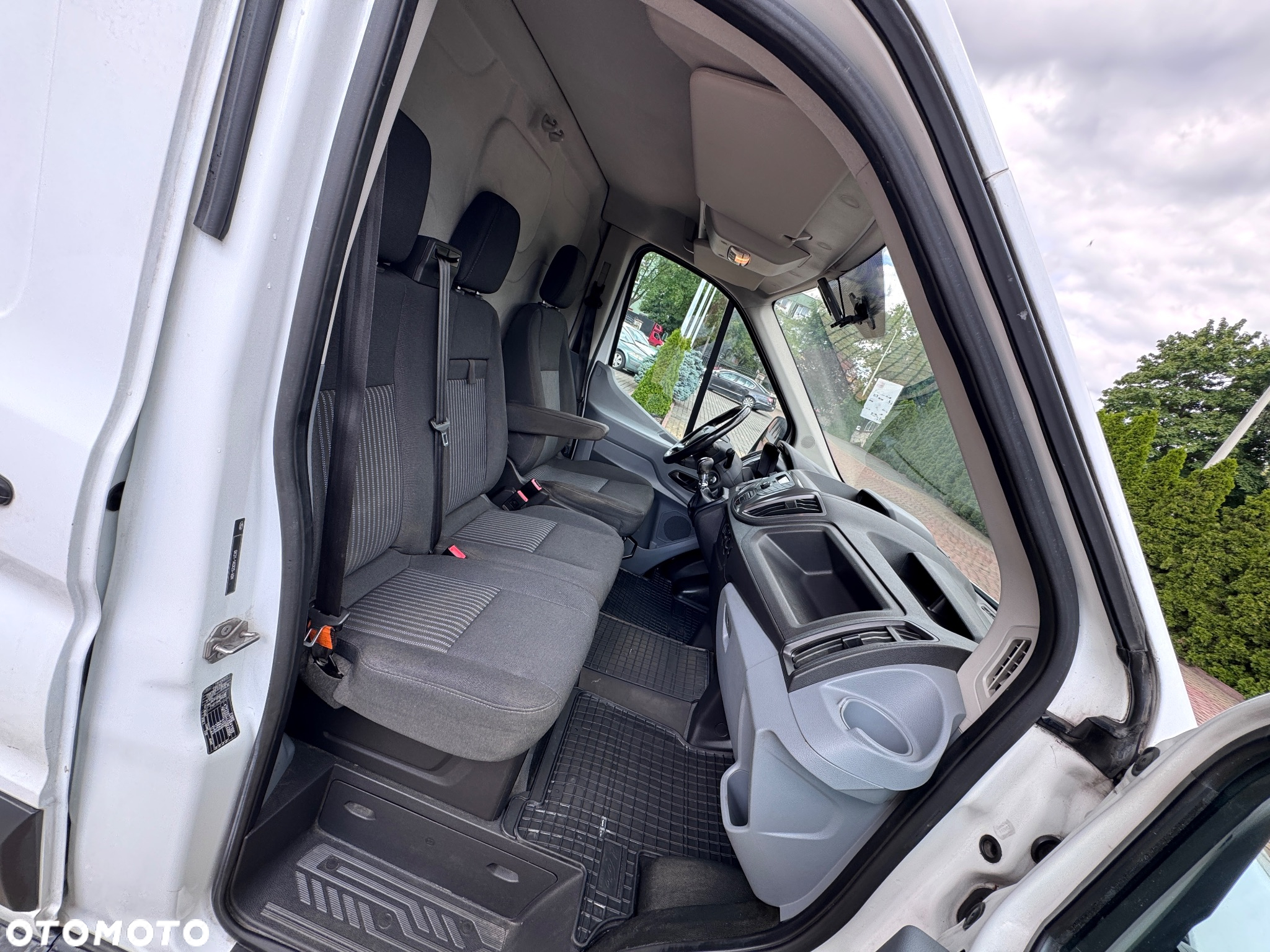 Ford Transit - 14