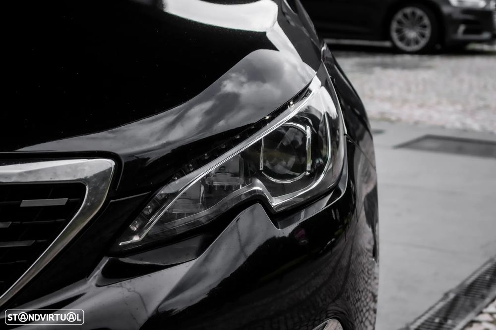 Peugeot 308 1.5 BlueHDi GT Line EAT8 - 3