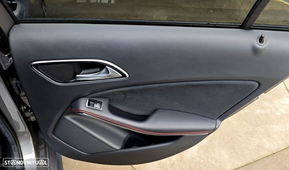 Mercedes-Benz A 180 d AMG Line Aut. - 22