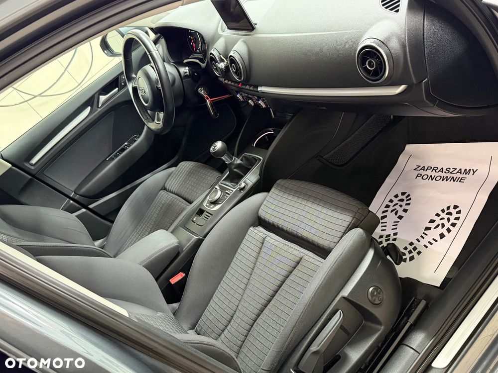 Audi A3 Sportback 1.4 TFSI Ambiente - 29