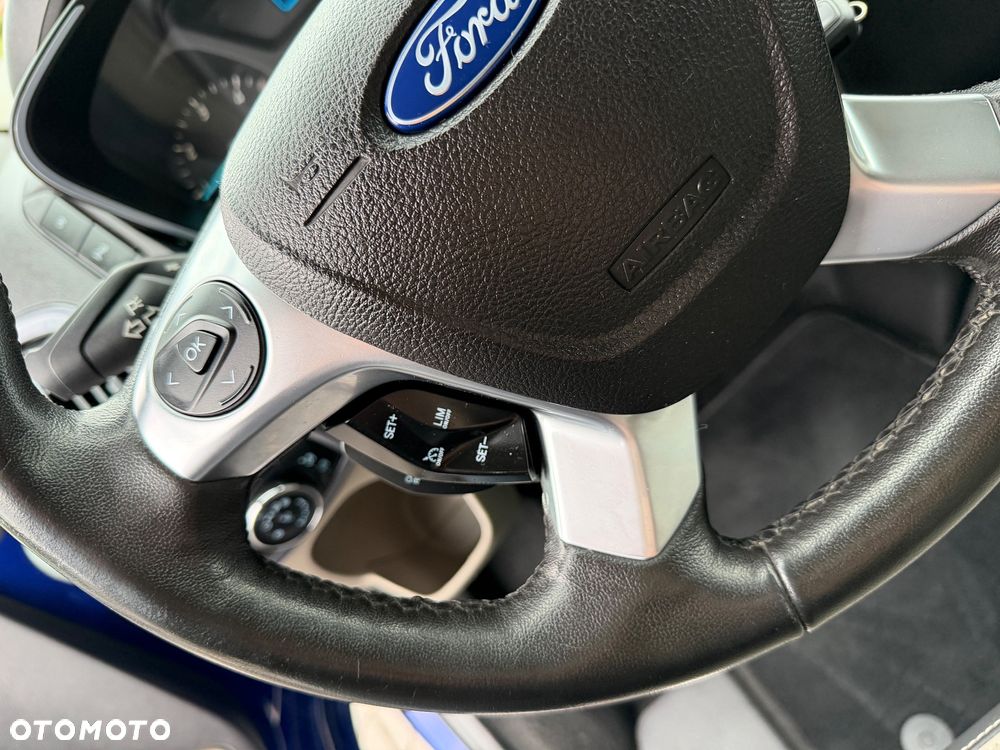 Ford Tourneo Custom - 29