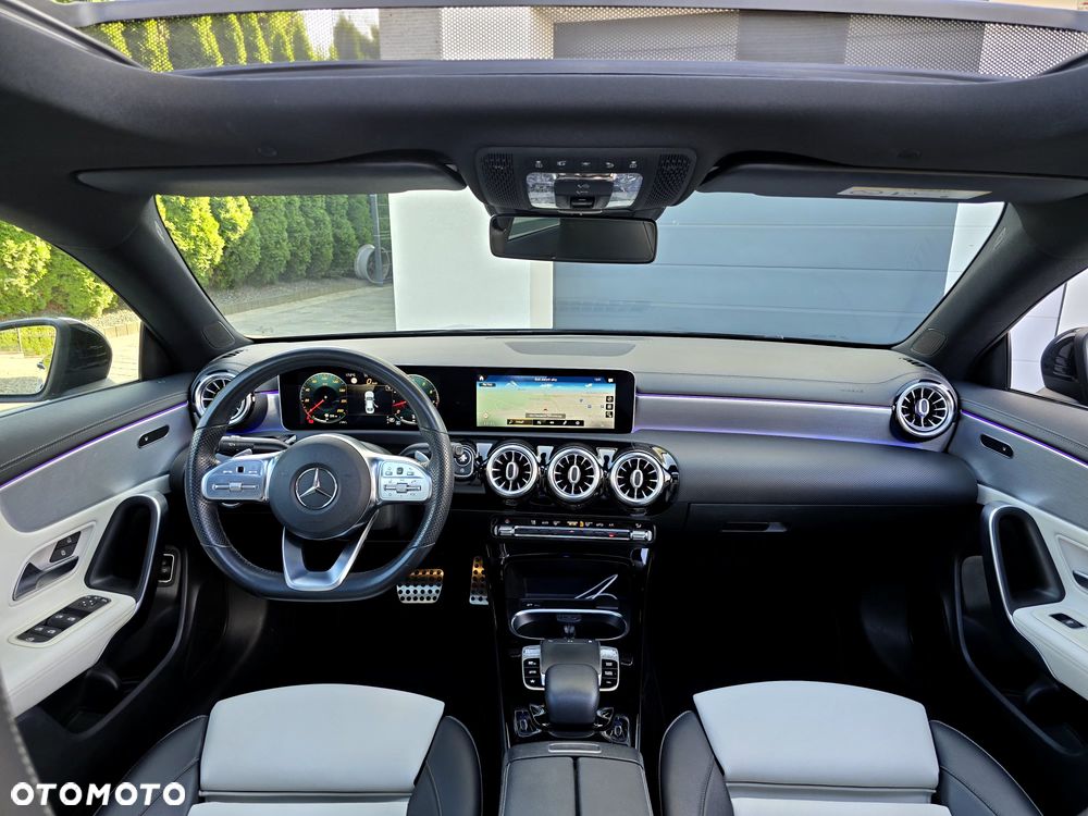 Mercedes-Benz CLA 220 AMG Line 7G-DCT - 32