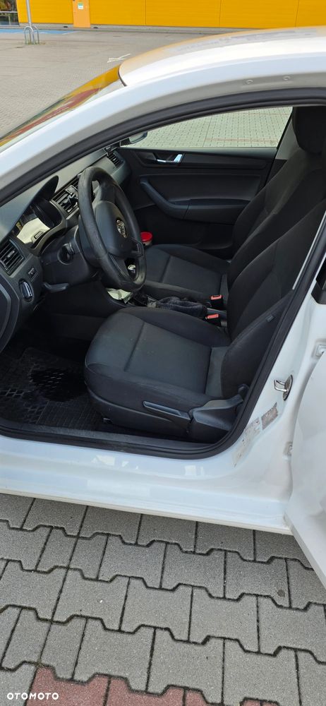 Skoda RAPID 1.0 TSI Ambition - 8