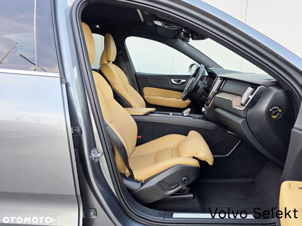 Volvo XC 60 - 16
