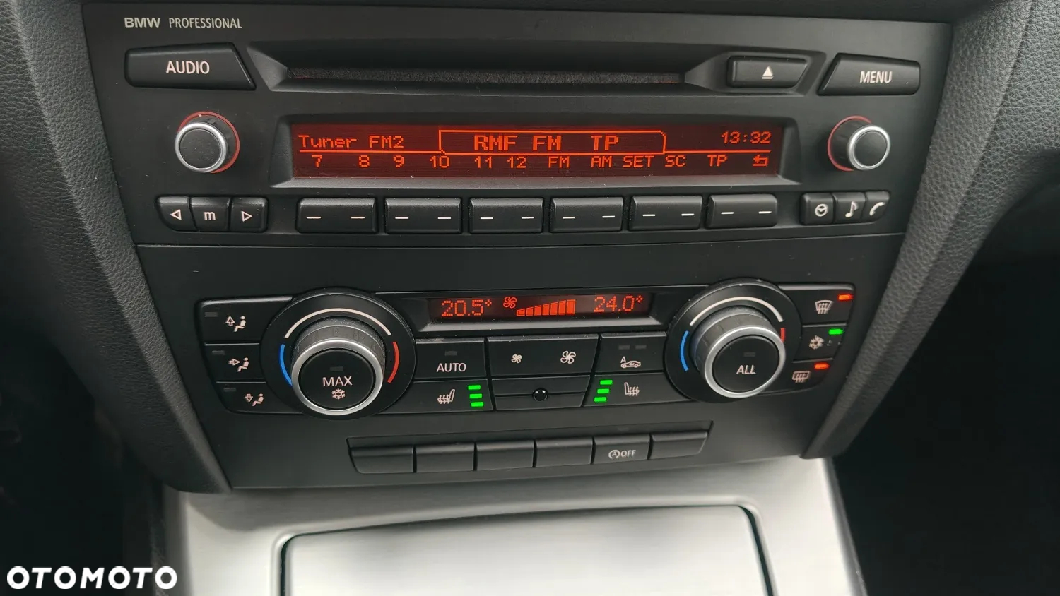 BMW Seria 3 318i Touring Edition Lifestyle - 31