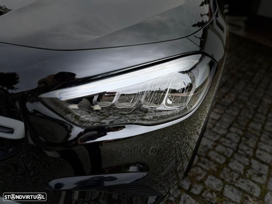 Mercedes-Benz GLA 180 - 8