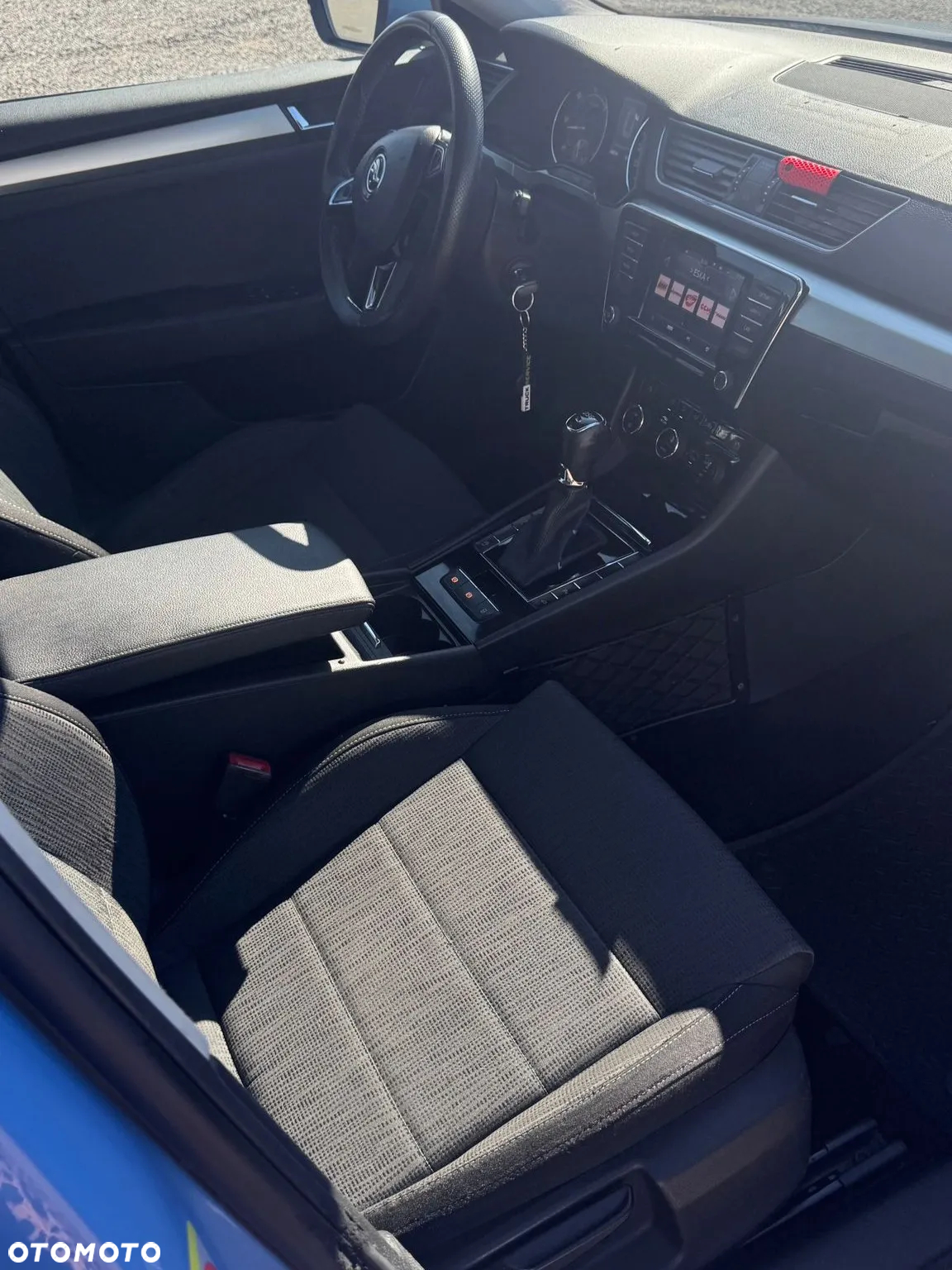 Skoda Superb Combi 2.0 TDI DSG Ambition - 17