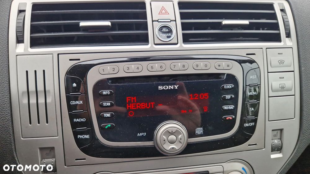 Ford Kuga 2.0 TDCi 2x4 Champions Edition - 20