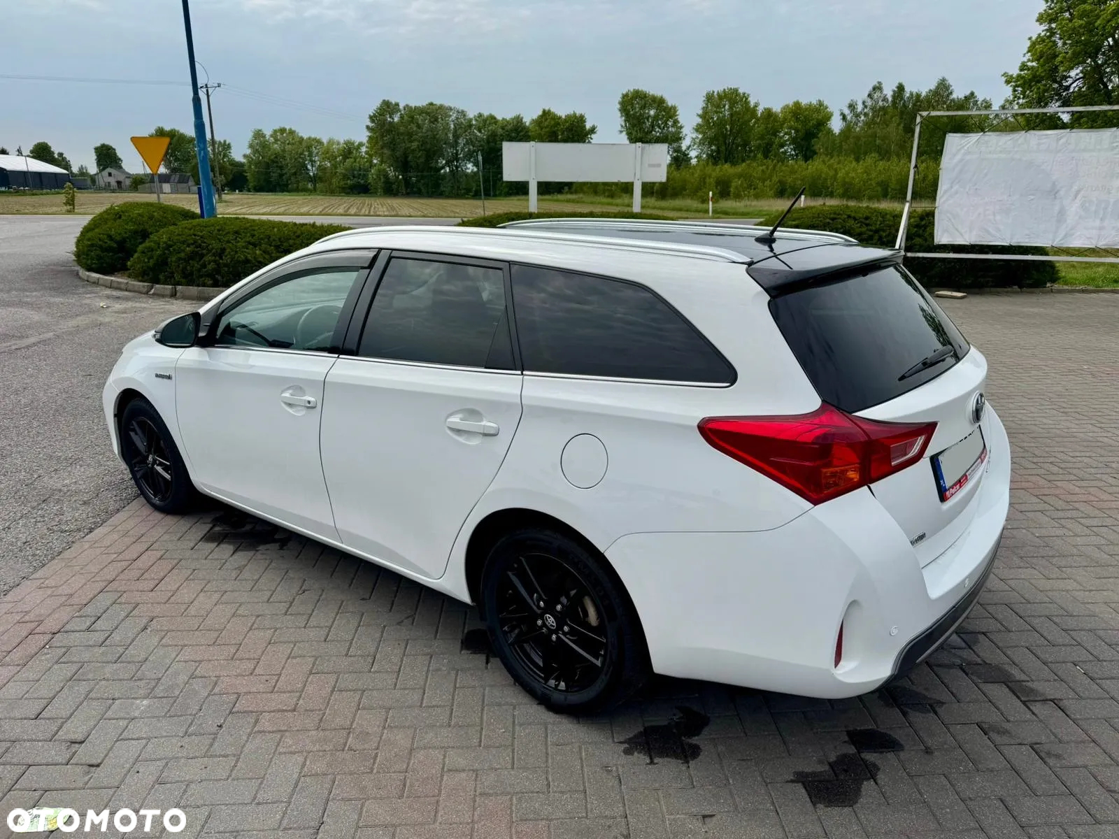 Toyota Auris 1.8 HSD Prestige - 4