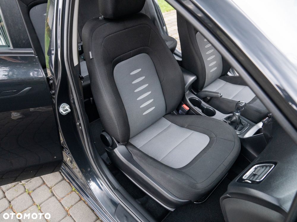 Kia Ceed 1.6 GDI Spirit - 26