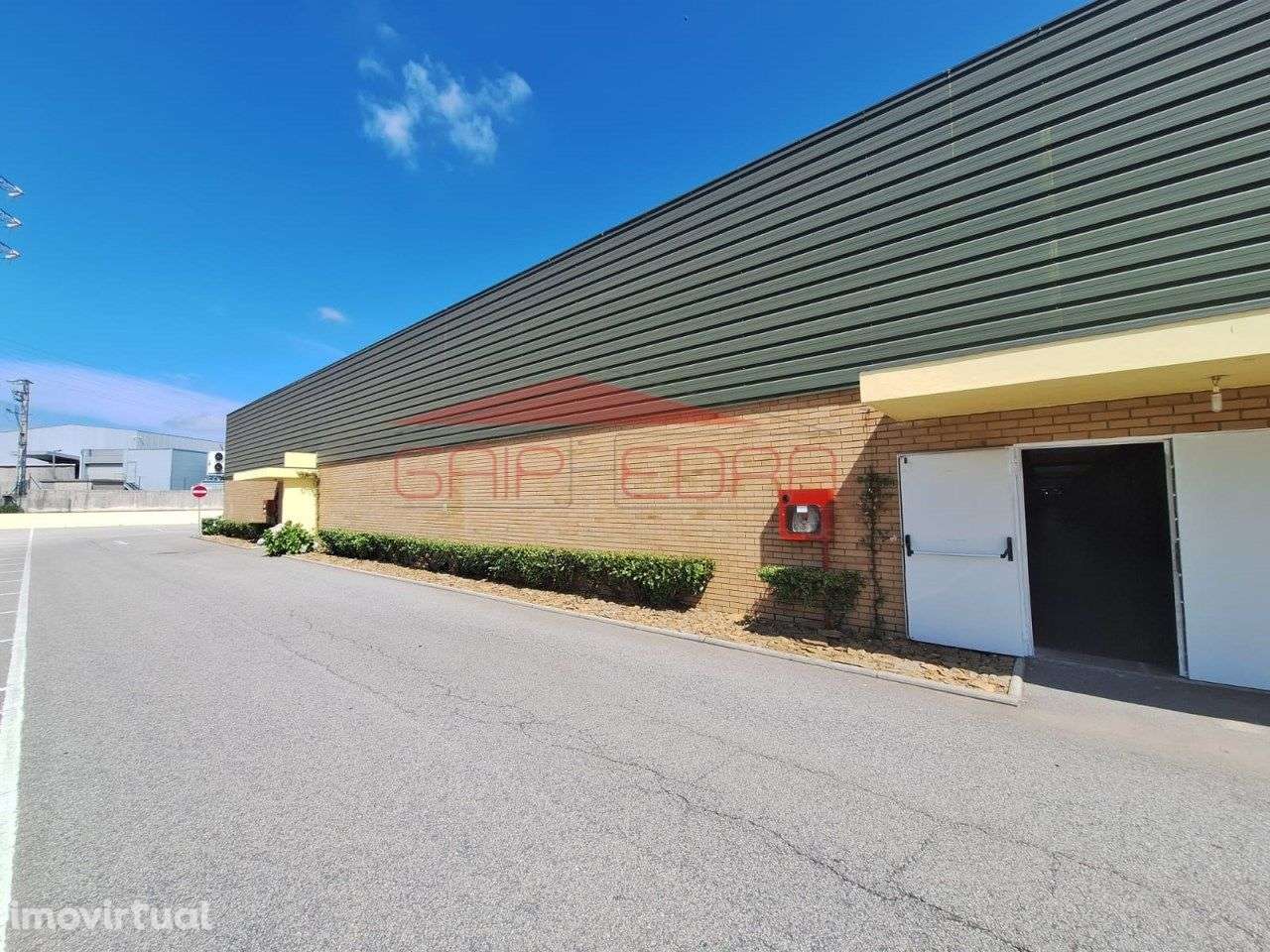 Loja 90 m2 centro comercial grossista Albergaria a Velha - Grande imagem: 4/12