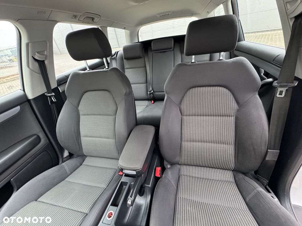 Audi A4 Avant 2.0 TDI DPF - 14