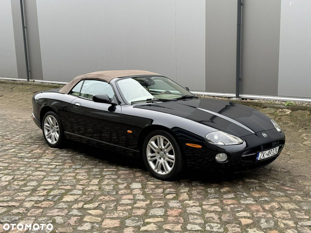 Jaguar XK8 - 2