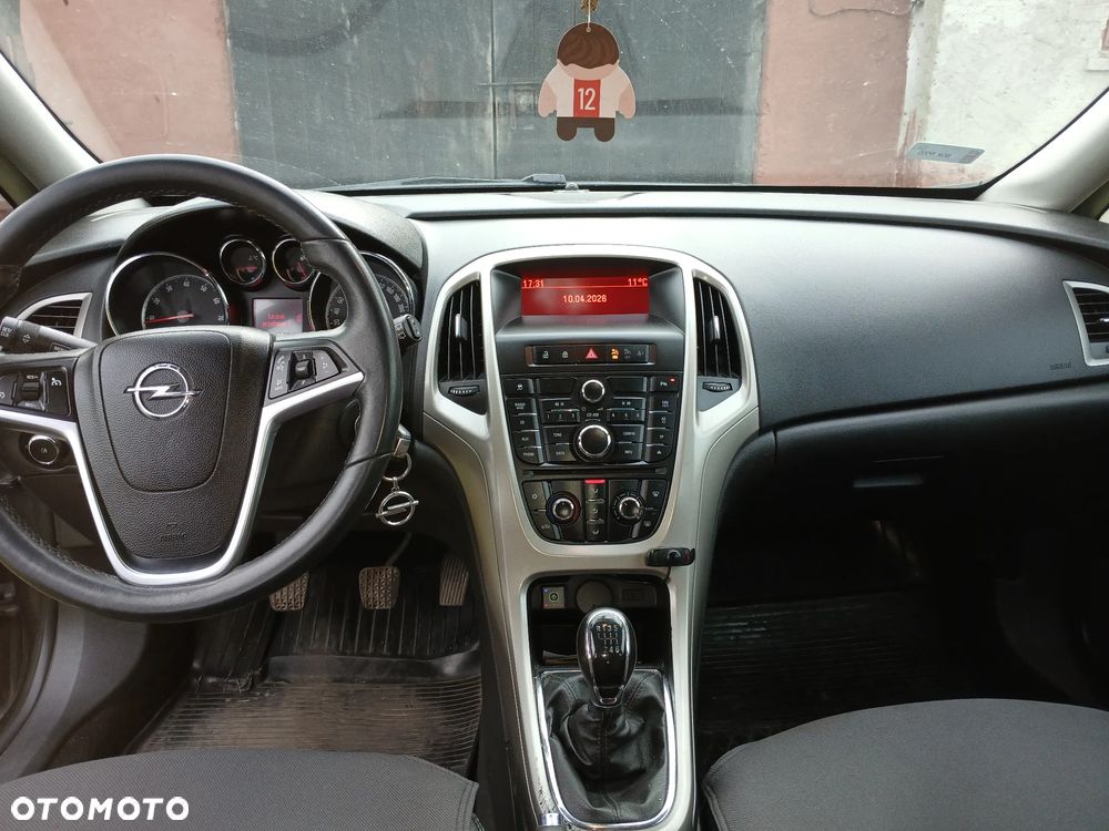 Opel Astra 1.4 T Edition 150 - 14