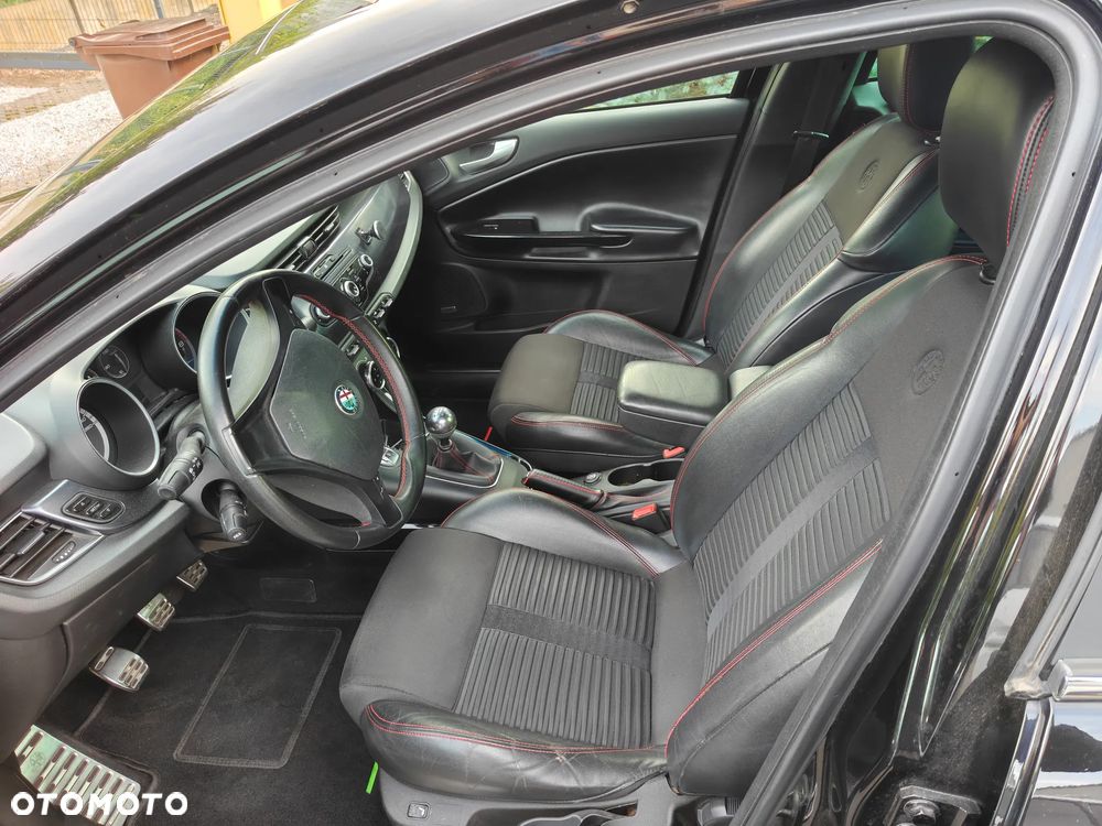 Alfa Romeo Giulietta 1750 TBi Quadrifoglio Verde - 6