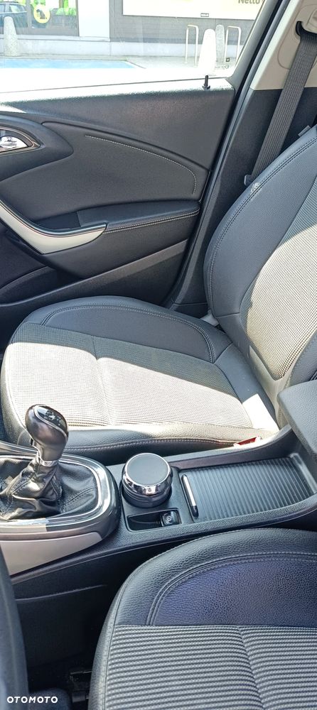 Opel Astra 1.4 - 12