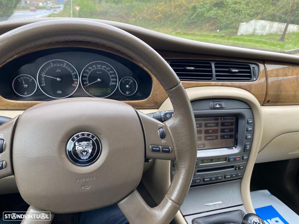 Jaguar X-Type 2.2 D Classic - 7