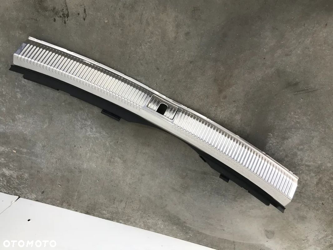 Próg bagażnika Audi A6 C7 kombi 10-18r. osłona nakładka progu listwa bagażnika 4G9864483 - 1