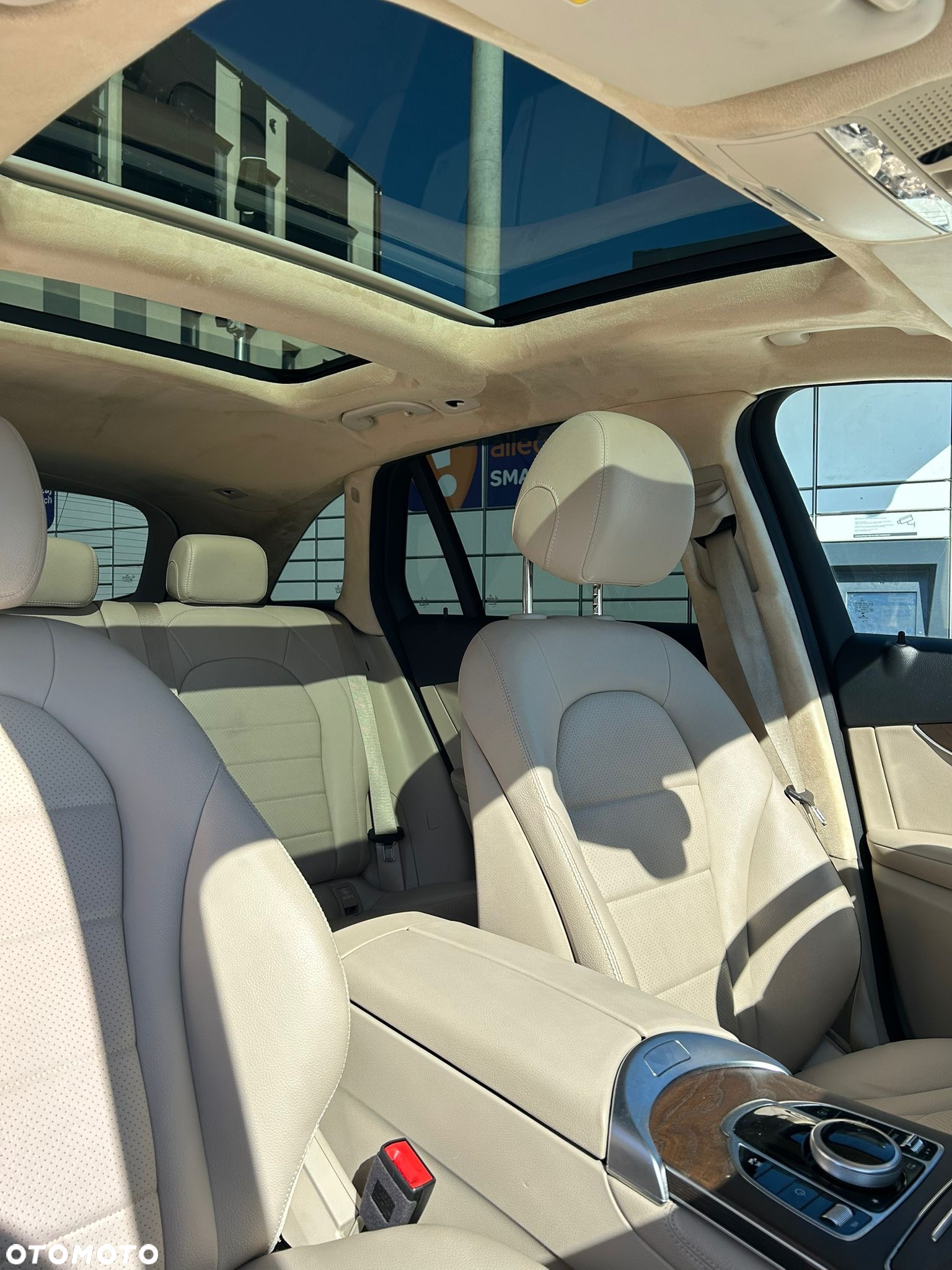 Mercedes-Benz GLC 300 4Matic 9G-TRONIC - 29