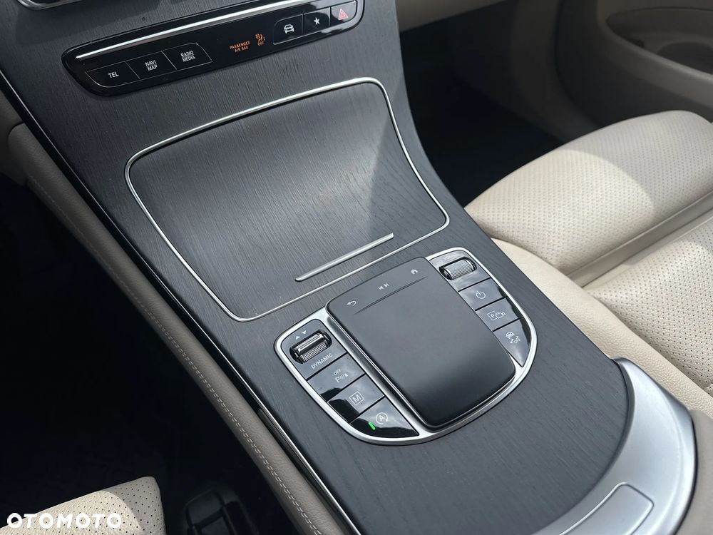 Mercedes-Benz GLC 200 d 4-Matic Business Edition - 36