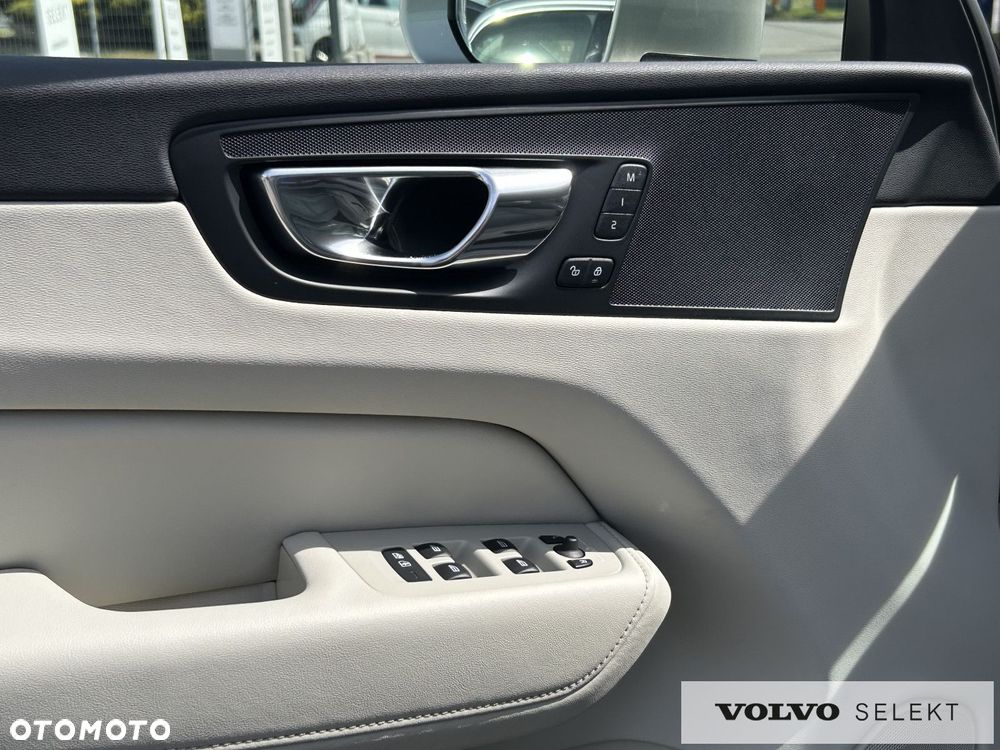Volvo XC 60 - 12