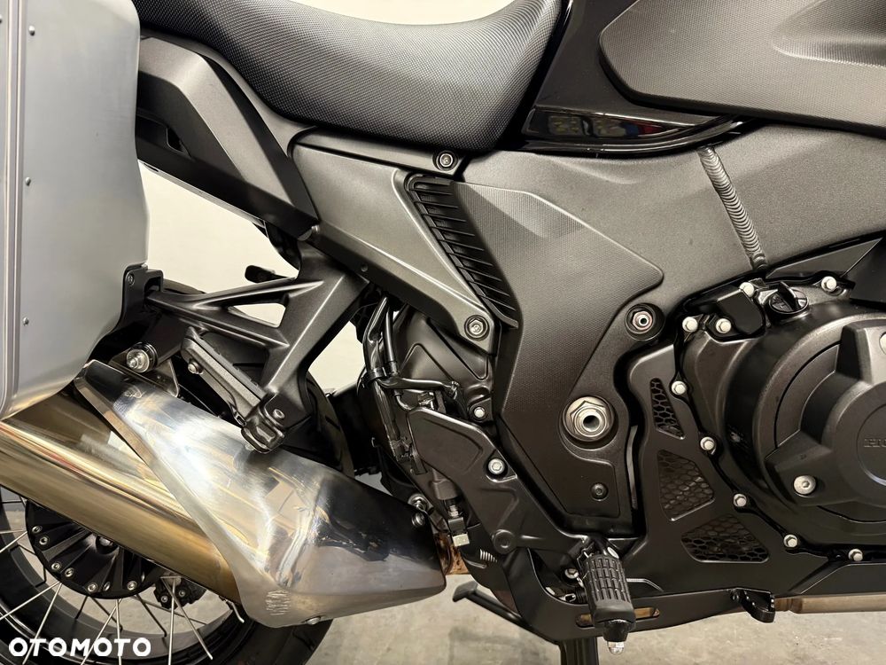 Honda VFR - 35