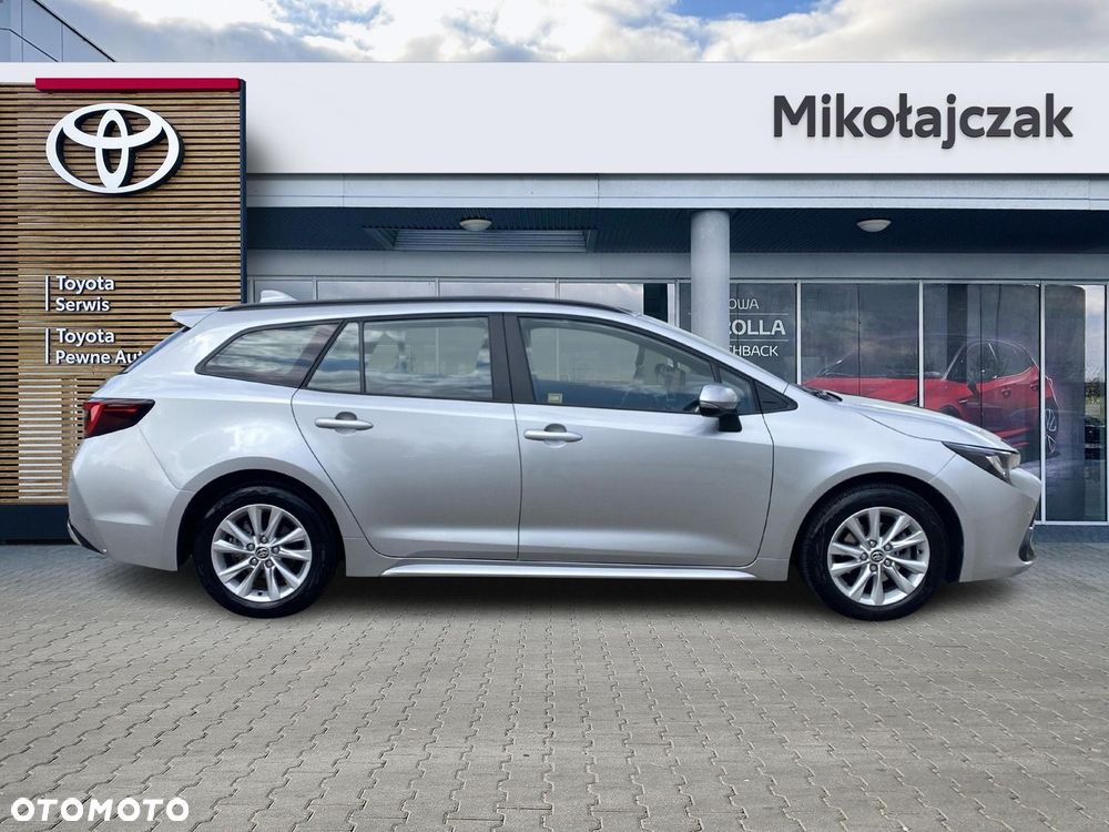 Toyota Corolla 1.8 Hybrid Comfort - 12