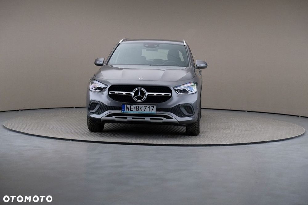 Mercedes-Benz GLA - 3