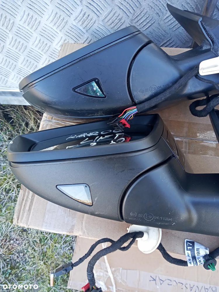 LUSTERKO Lewe  Prawe SKODA KAROQ różne funkcje asystent fotohrom - 13