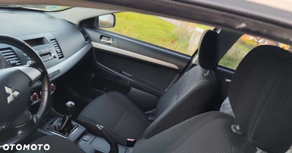 Mitsubishi Lancer - 6