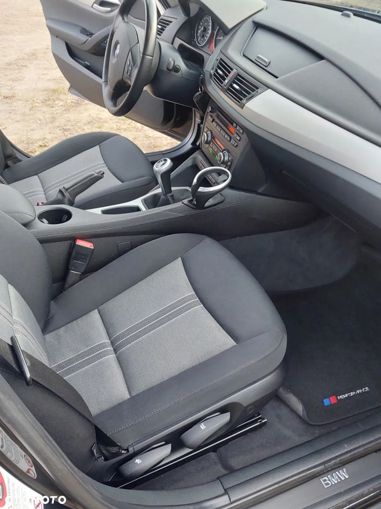 BMW X1 sDrive18i - 14