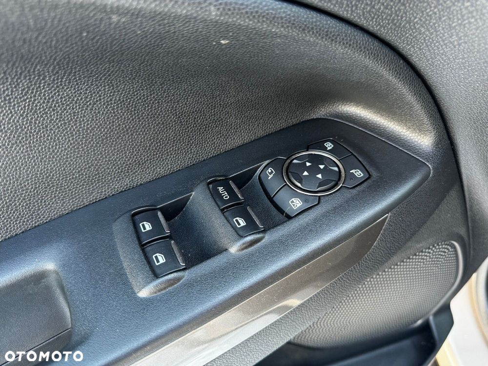 Ford EcoSport - 20