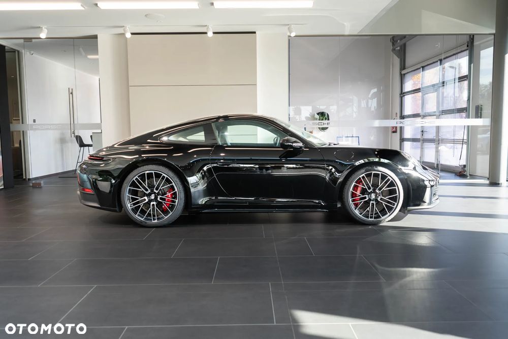 Porsche 911 2026 photo 4