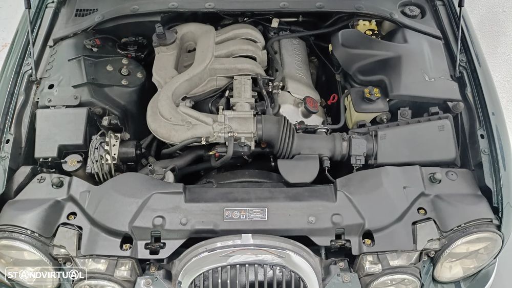 Jaguar S-Type 3.0 V6 Executive Auto. - 18