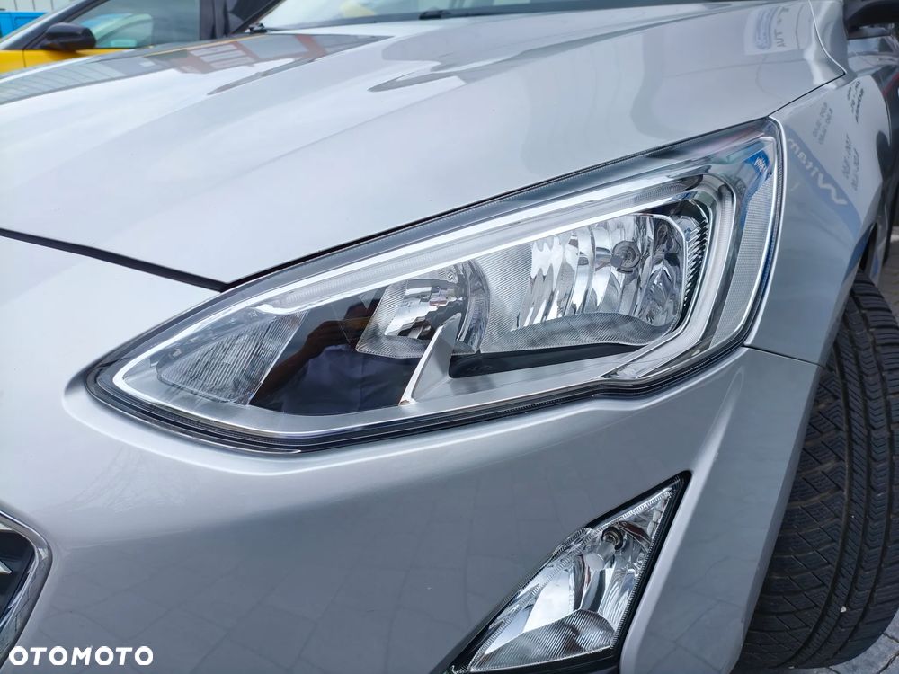 Ford Focus 1.0 EcoBoost SYNC Edition ASS PowerShift - 33