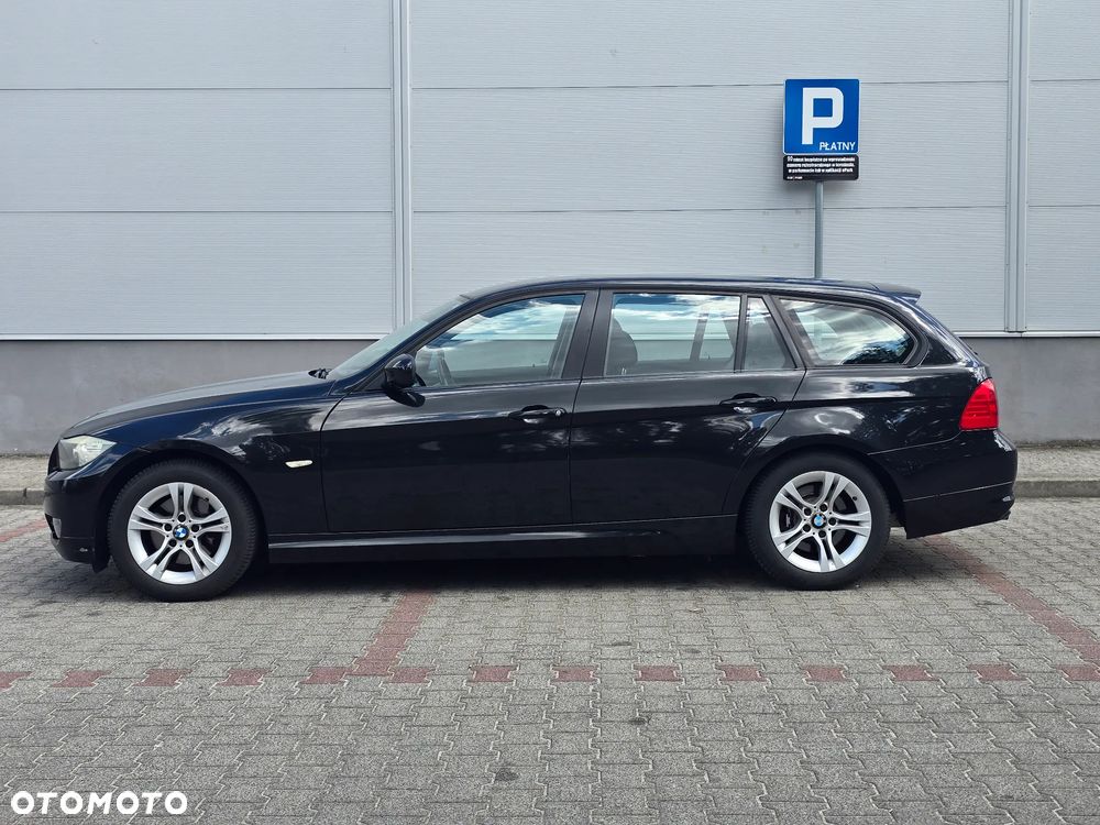 BMW Seria 3 320i - 15