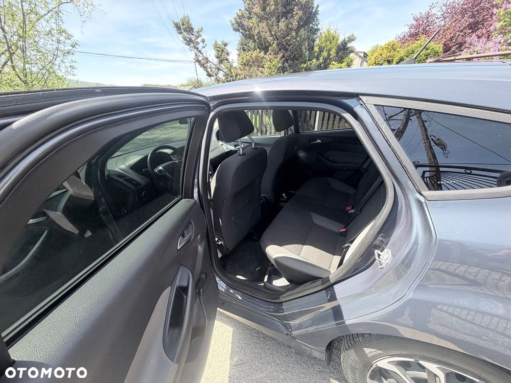 Ford Focus 1.6 TDCi DPF Start-Stopp-System Ambiente - 21