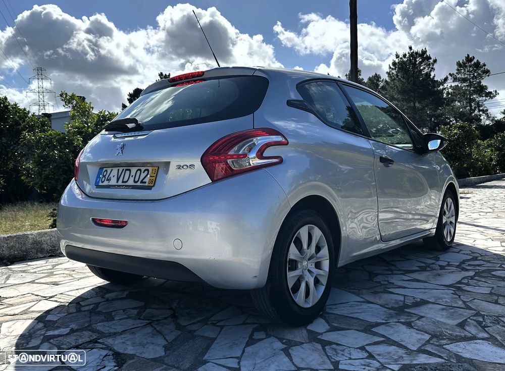 Peugeot 208 HDi 68 Like - 5