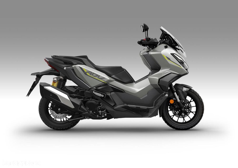 Honda ADV350 - 5