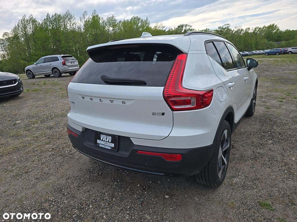 Volvo XC 40 - 4