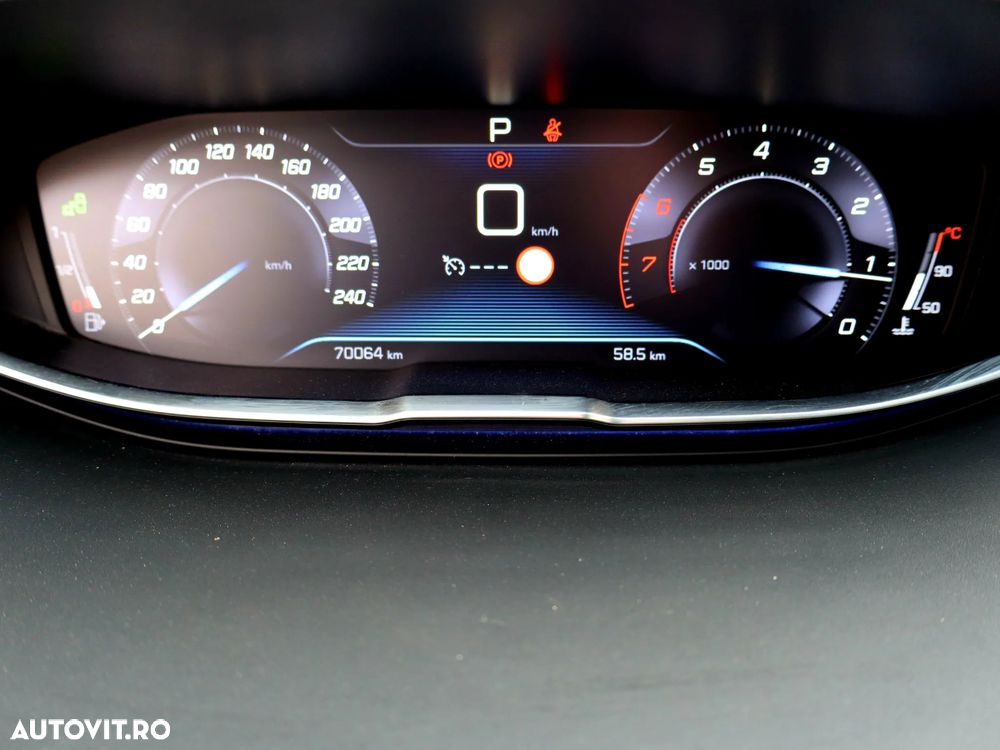 Peugeot 3008 PureTech 130 Stop & Start GPF EAT8 Allure Business-Paket - 10