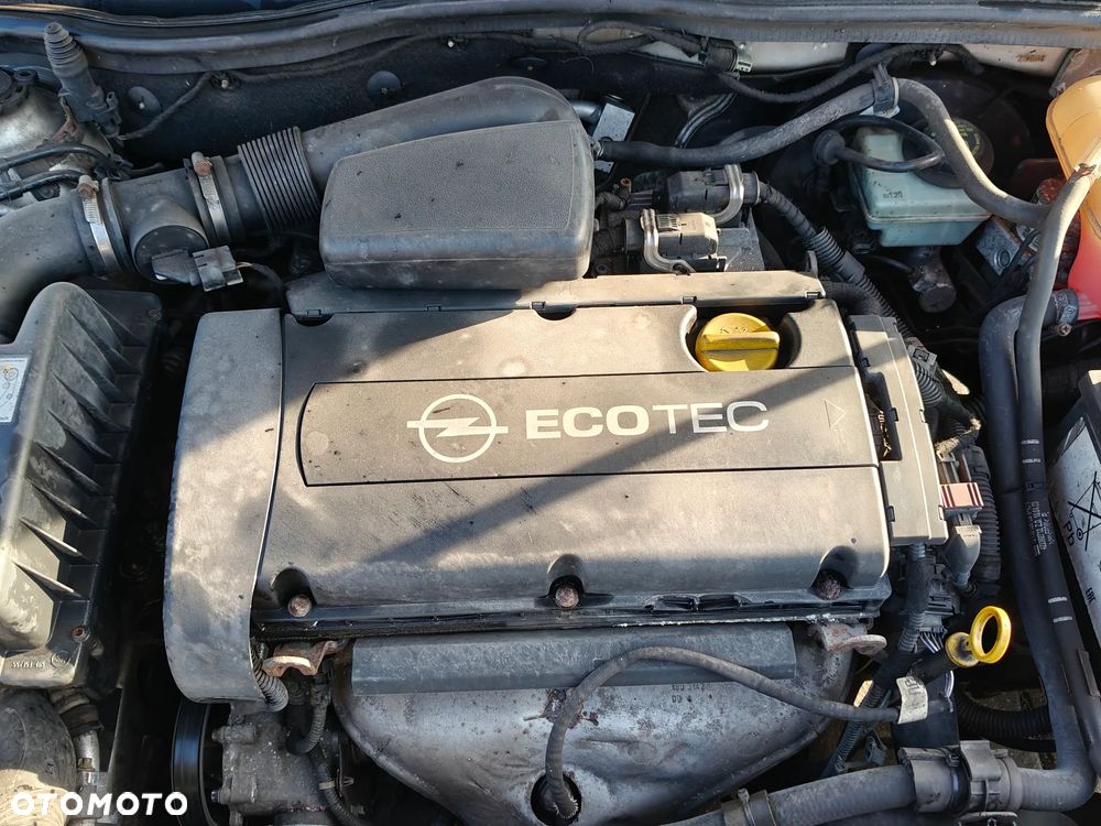 Opel Astra 1.6 Edition - 11