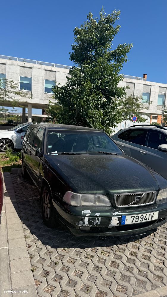 Volvo V70 - 1