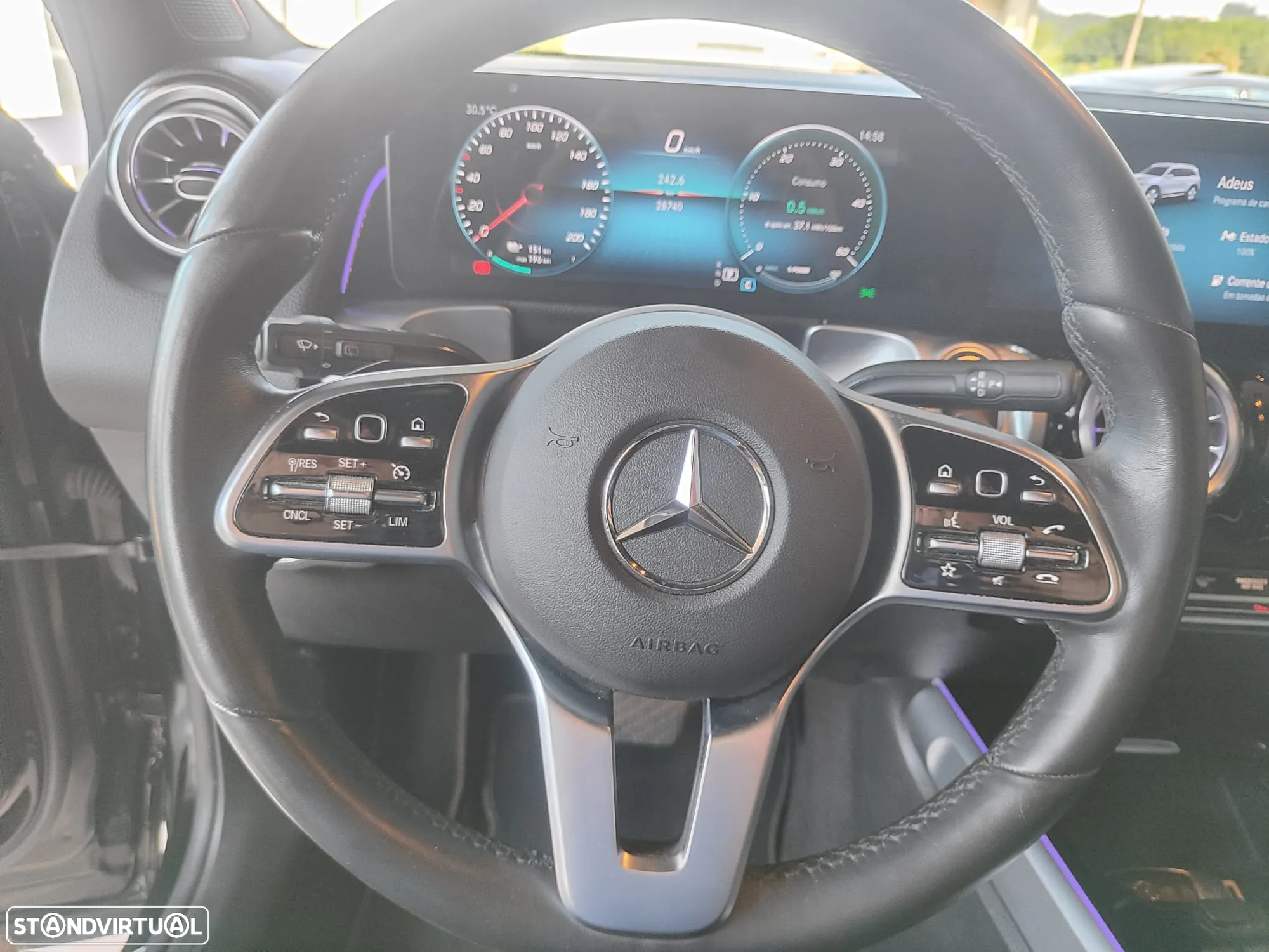 Mercedes-Benz EQB 300 4Matic Progressive - 29