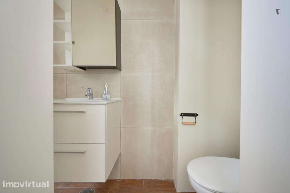 Quarto - localizado em Arroios Lisbon - Grande imagem: 5/32