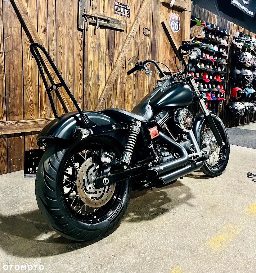 Harley-Davidson Dyna Street Bob - 3