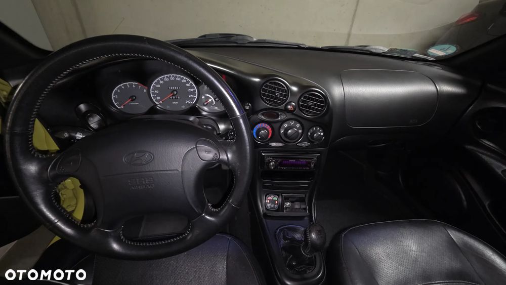 Hyundai Coupe - 8