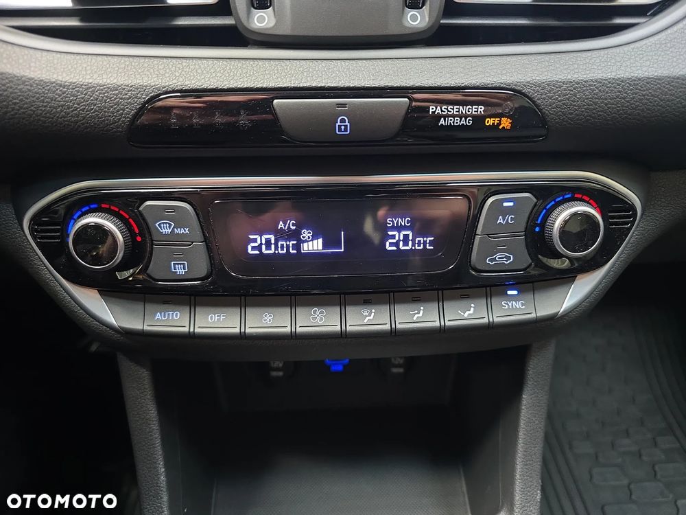 Hyundai i30 1.0 T-GDI Smart - 24