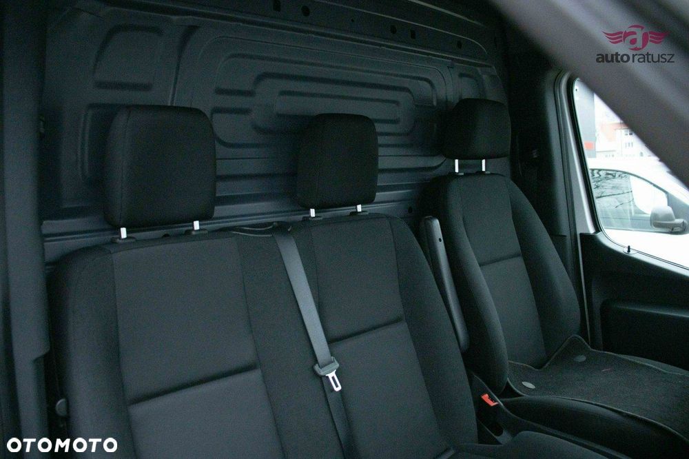 Mercedes-Benz Sprinter - 19