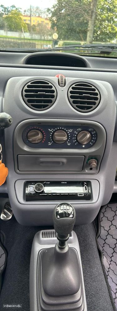 Renault Twingo 1.2 - 6